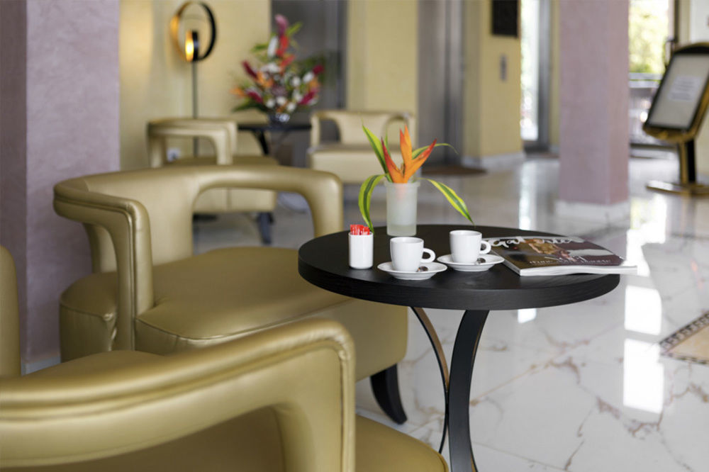 Bravia Hotel Ouagadougou Esterno foto